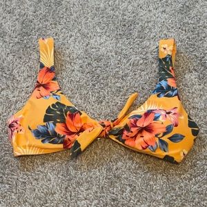 Hollister Bikini Top S